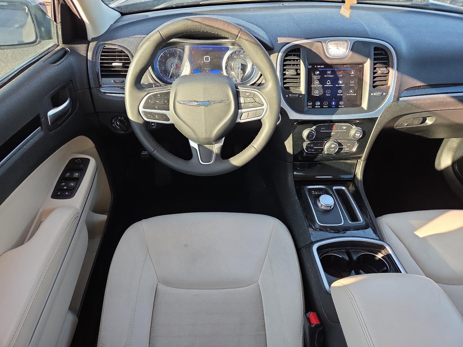 2023 Chrysler 300 Touring RWD