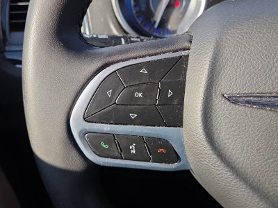 2023 Chrysler 300 Touring RWD