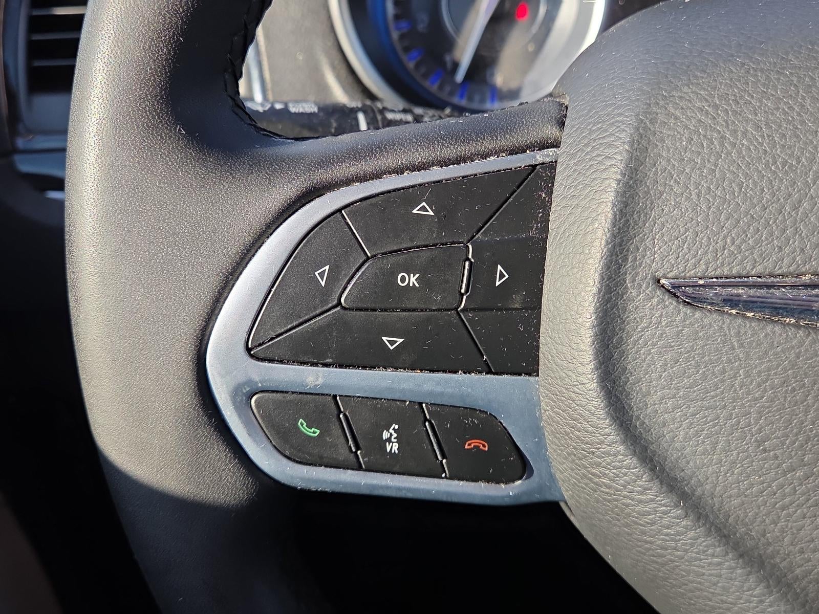 2023 Chrysler 300 Touring RWD