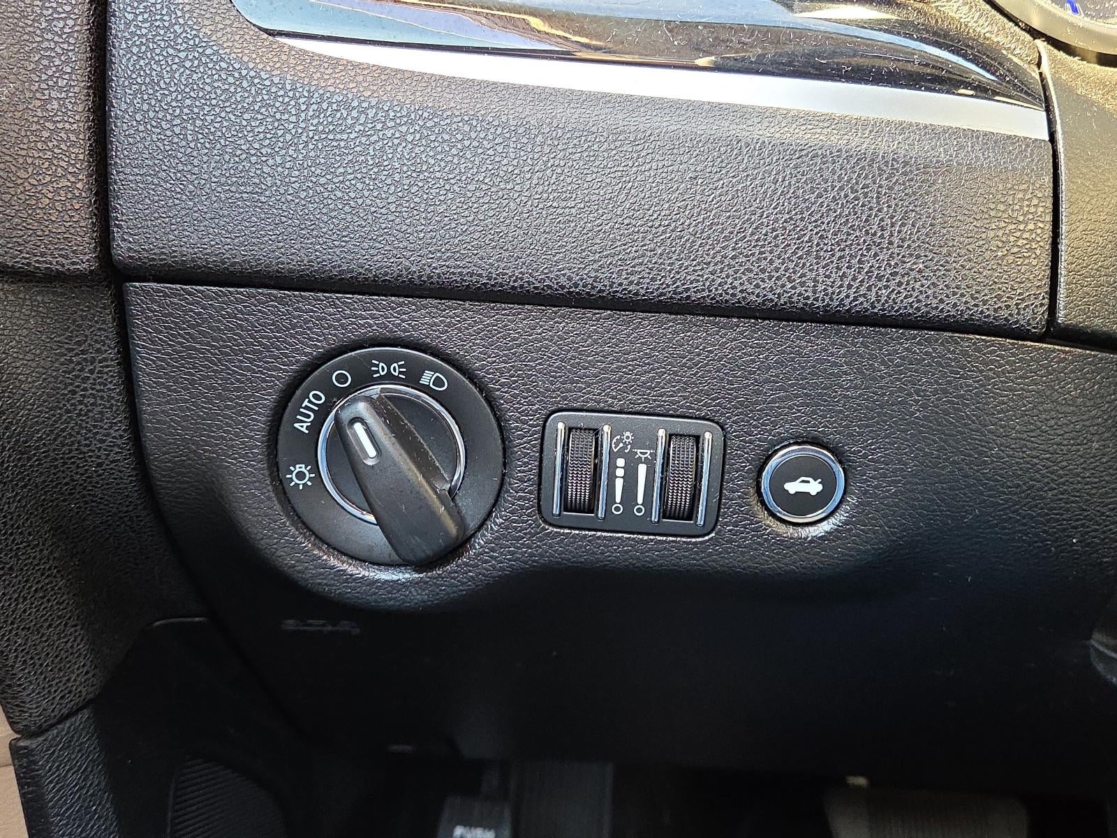 2023 Chrysler 300 Touring RWD