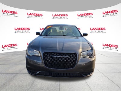 2023 Chrysler 300 Touring RWD