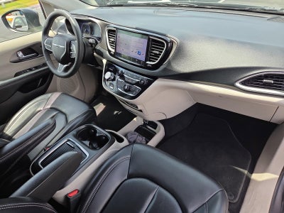 2023 Chrysler Pacifica Touring L FWD