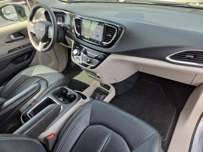 2024 Chrysler Pacifica Touring L FWD