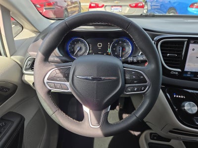 2024 Chrysler Pacifica Touring L FWD