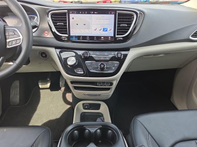2024 Chrysler Pacifica Touring L FWD