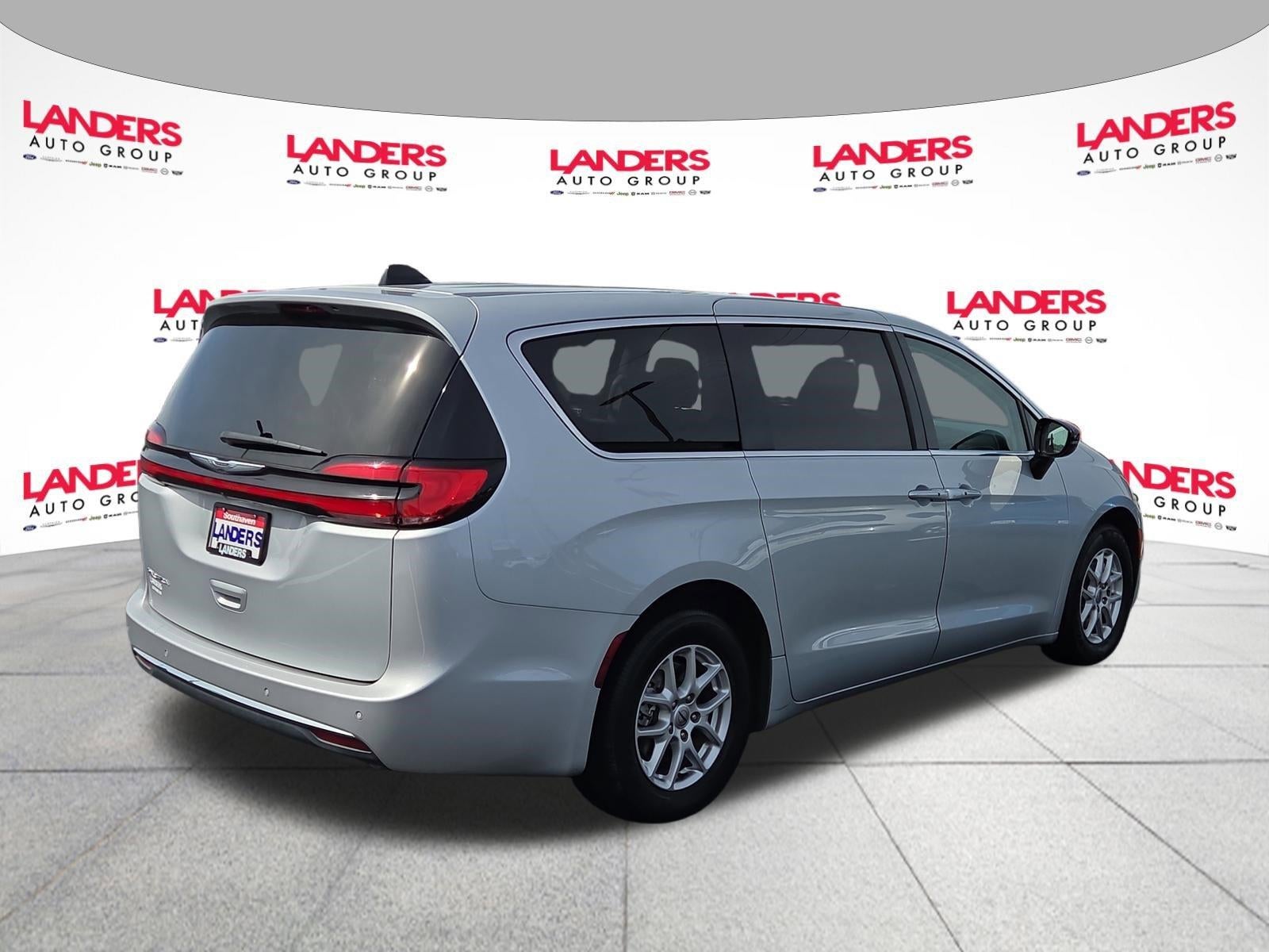 2024 Chrysler Pacifica Touring L FWD