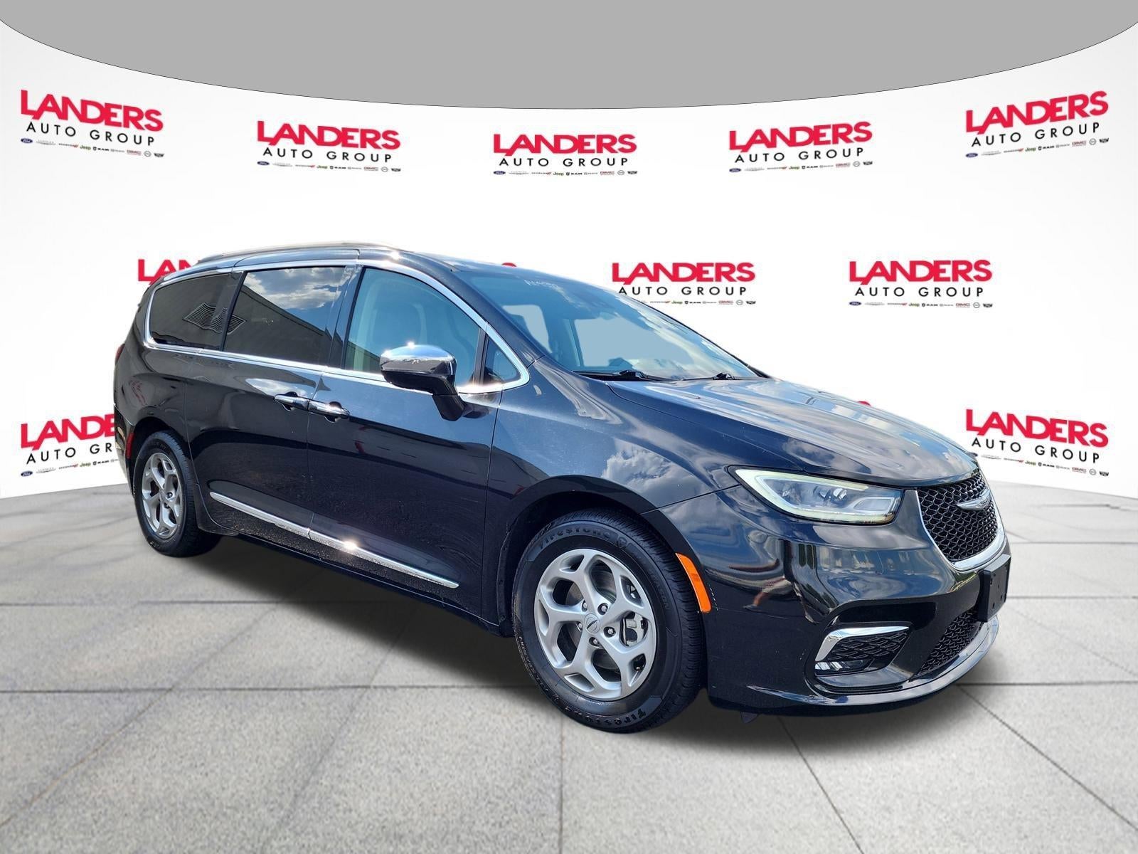 2023 Chrysler Pacifica Limited FWD