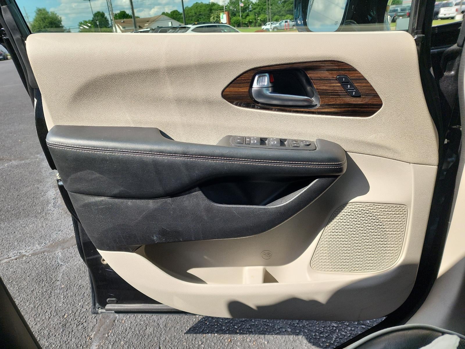 2023 Chrysler Pacifica Limited FWD