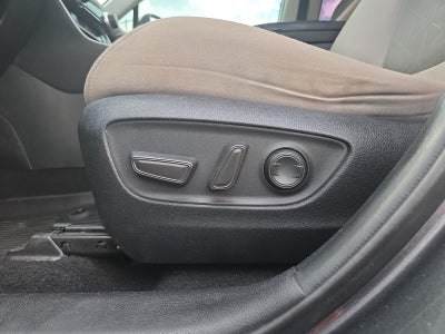 2020 Toyota RAV4 XLE FWD (GS)