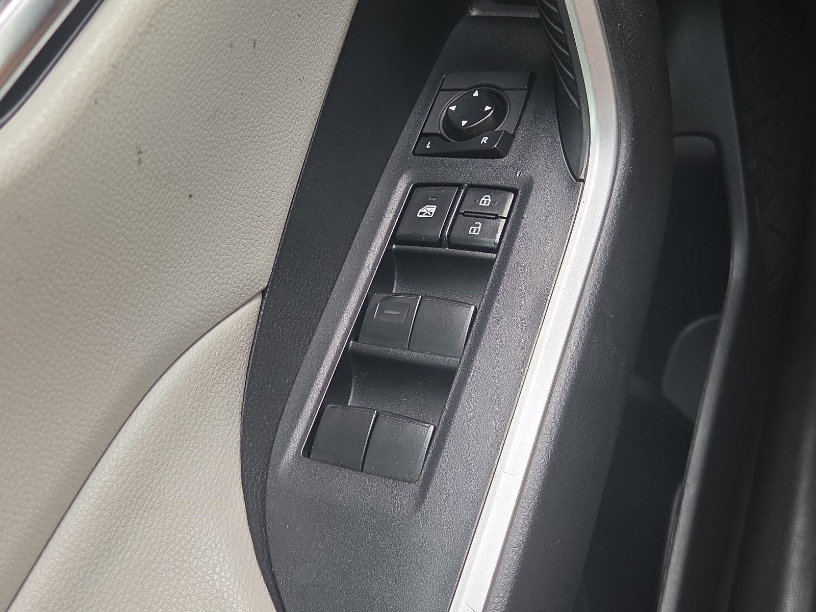 2020 Toyota RAV4 XLE FWD (GS)
