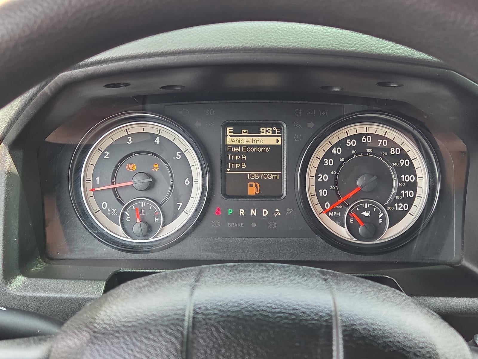 2018 RAM 2500 Tradesman 4x4 Crew Cab 6'4" Box