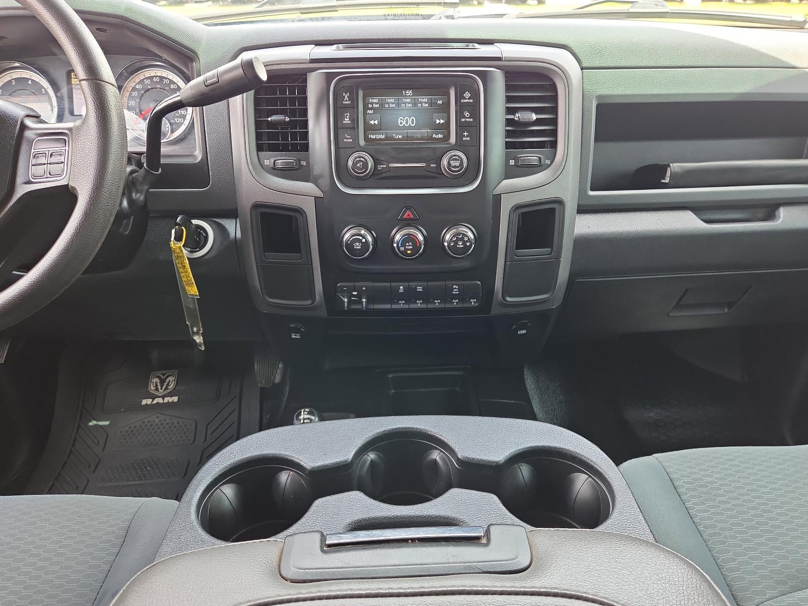 2018 RAM 2500 Tradesman 4x4 Crew Cab 6'4" Box