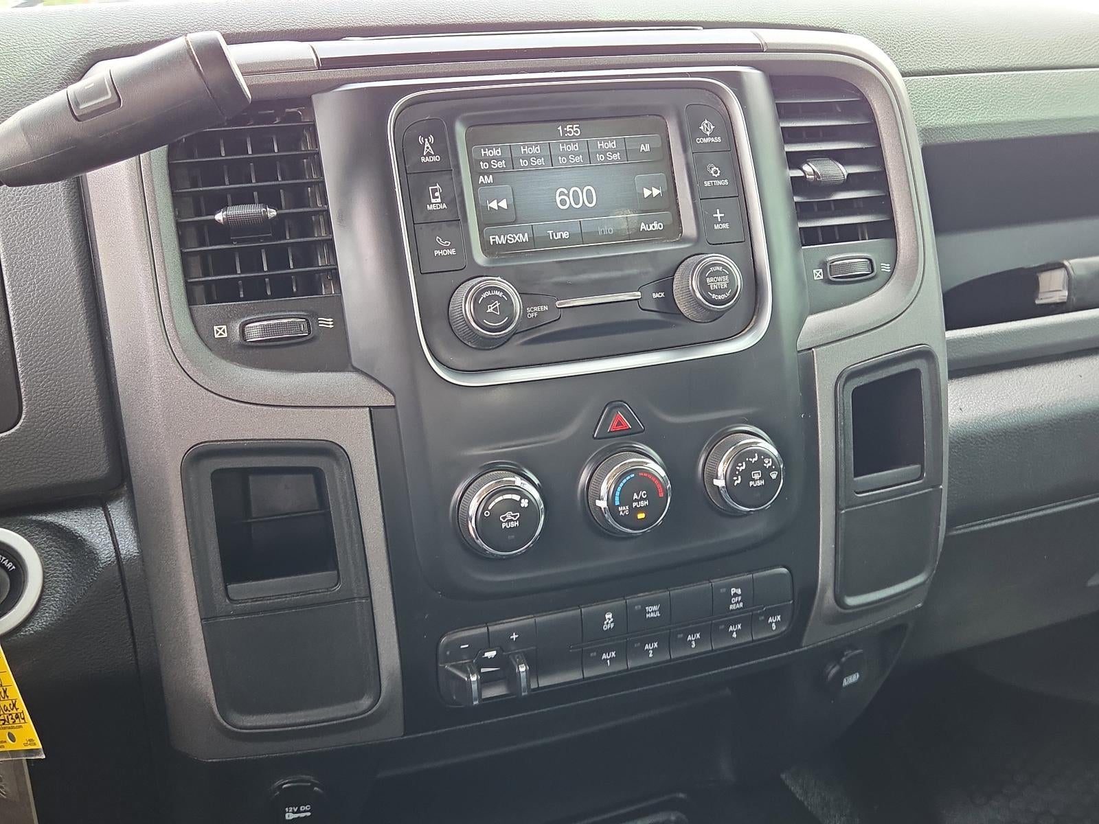 2018 RAM 2500 Tradesman 4x4 Crew Cab 6'4" Box