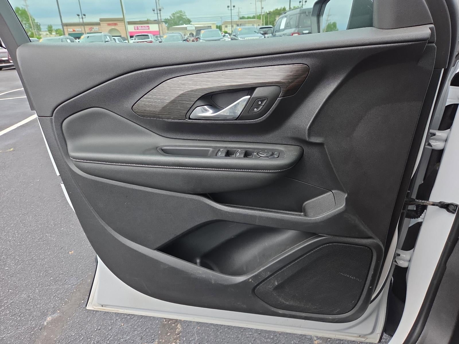 2024 GMC Terrain FWD 4dr SLE