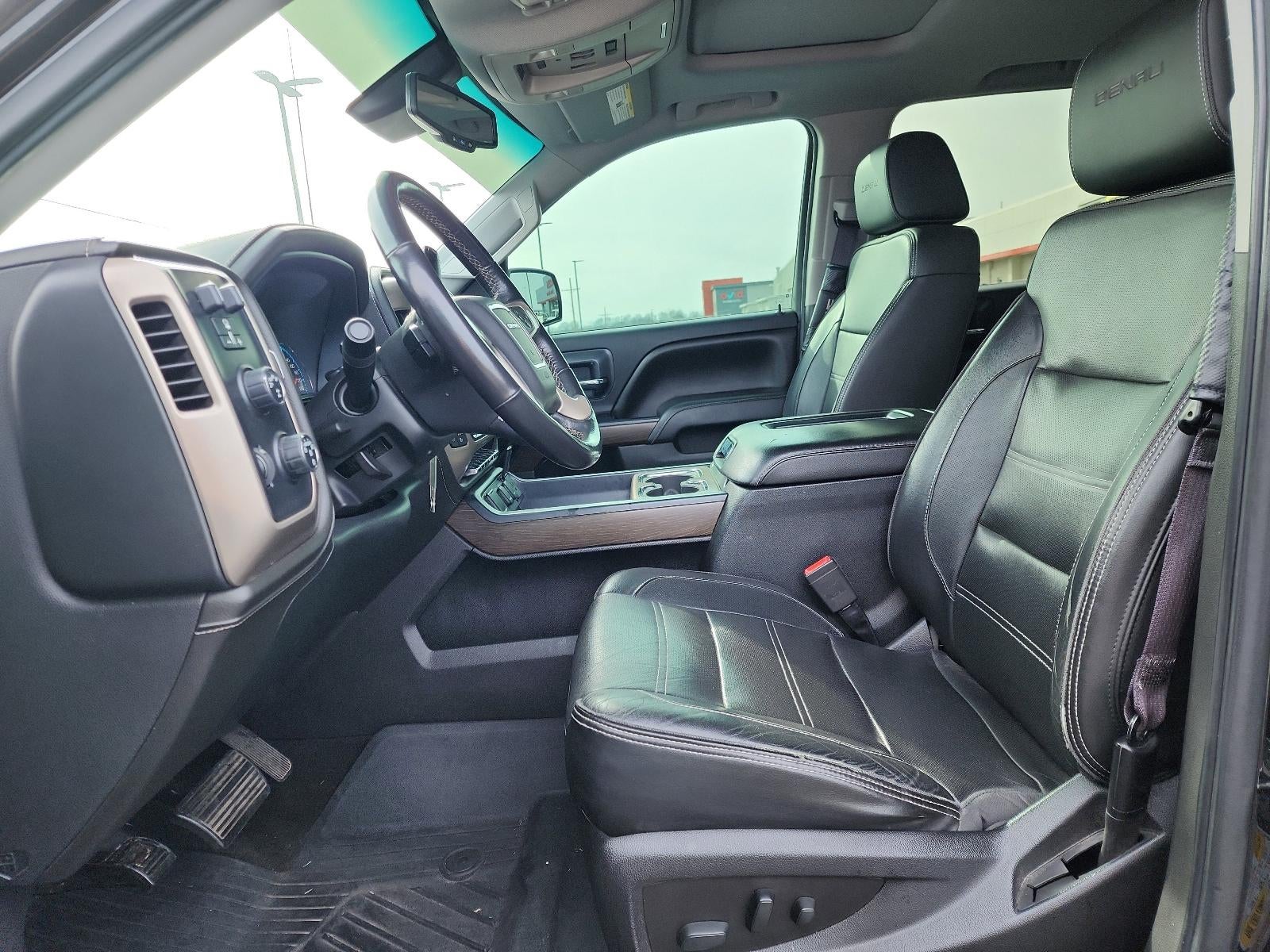 2017 GMC Sierra 1500 Crew Cab Short Box 4-Wheel Drive Denali