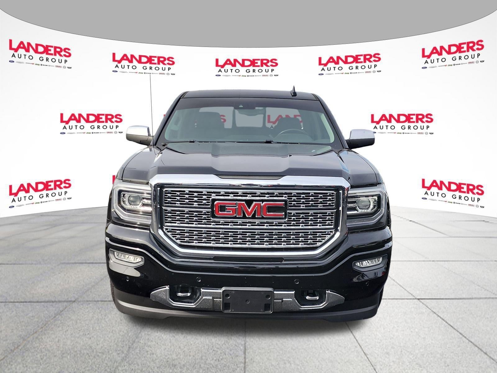 2017 GMC Sierra 1500 Crew Cab Short Box 4-Wheel Drive Denali