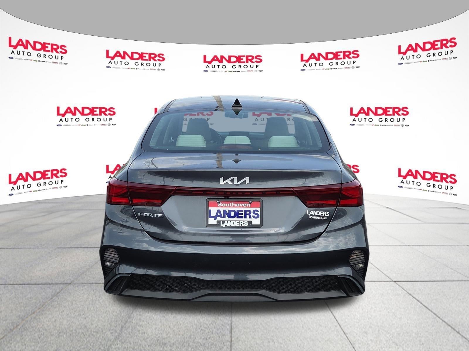 2023 Kia Forte LXS IVT