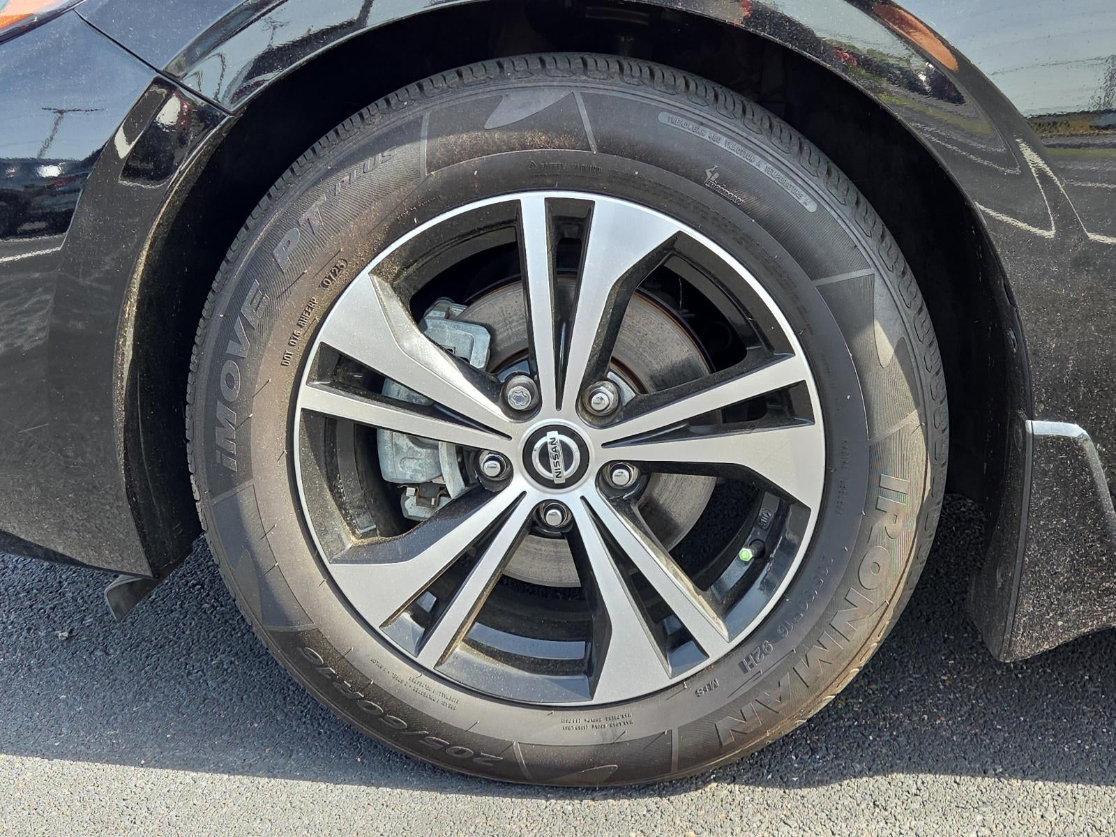 2023 Nissan Sentra SV CVT