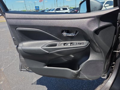 2024 Nissan Versa SV CVT