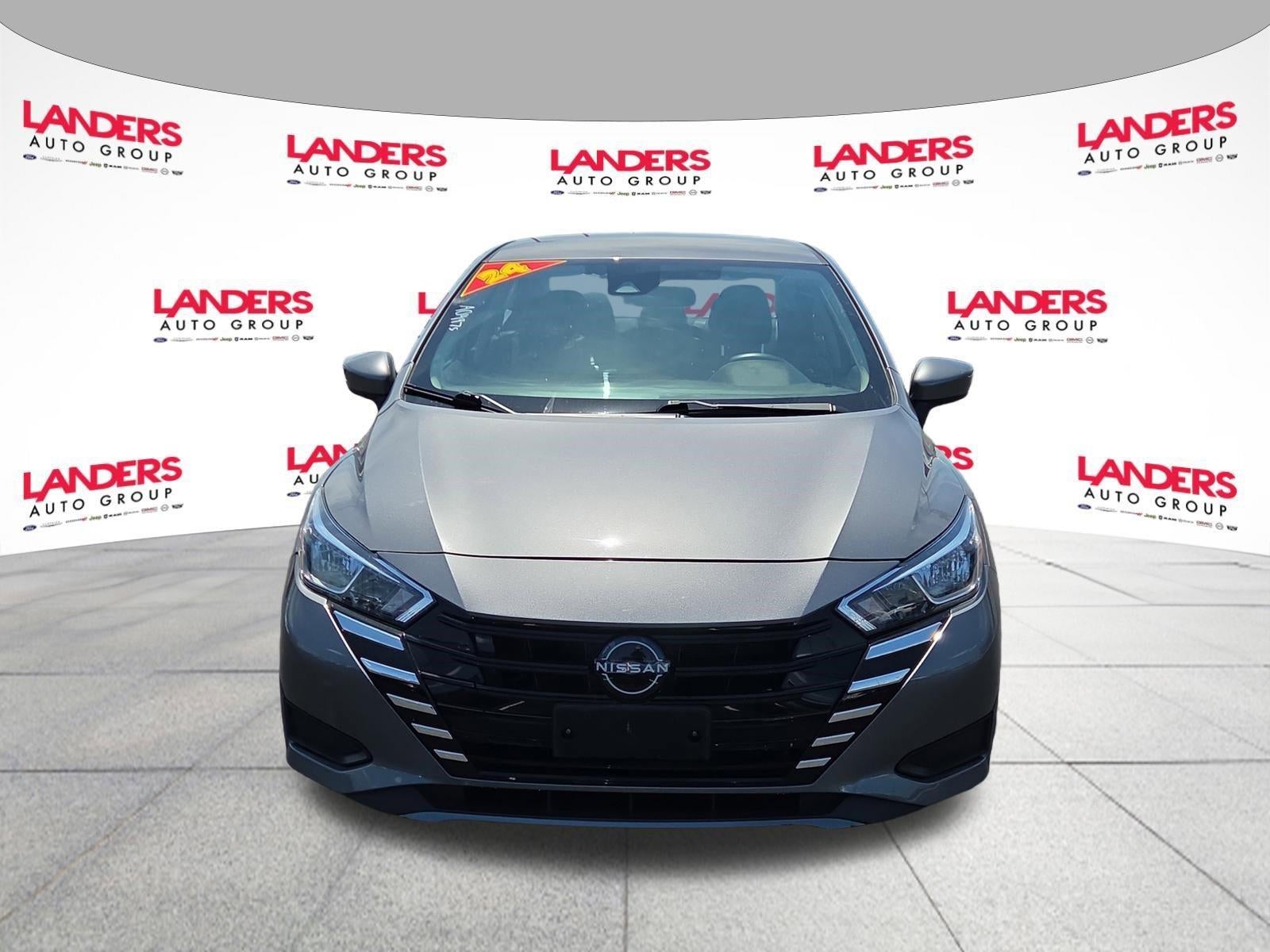 2024 Nissan Versa SV CVT