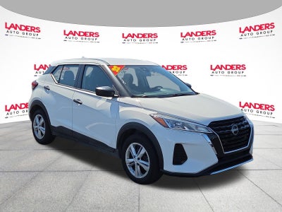 2022 Nissan Kicks S FWD