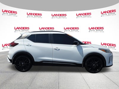 2023 Nissan Kicks SR FWD