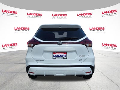 2023 Nissan Kicks SR FWD