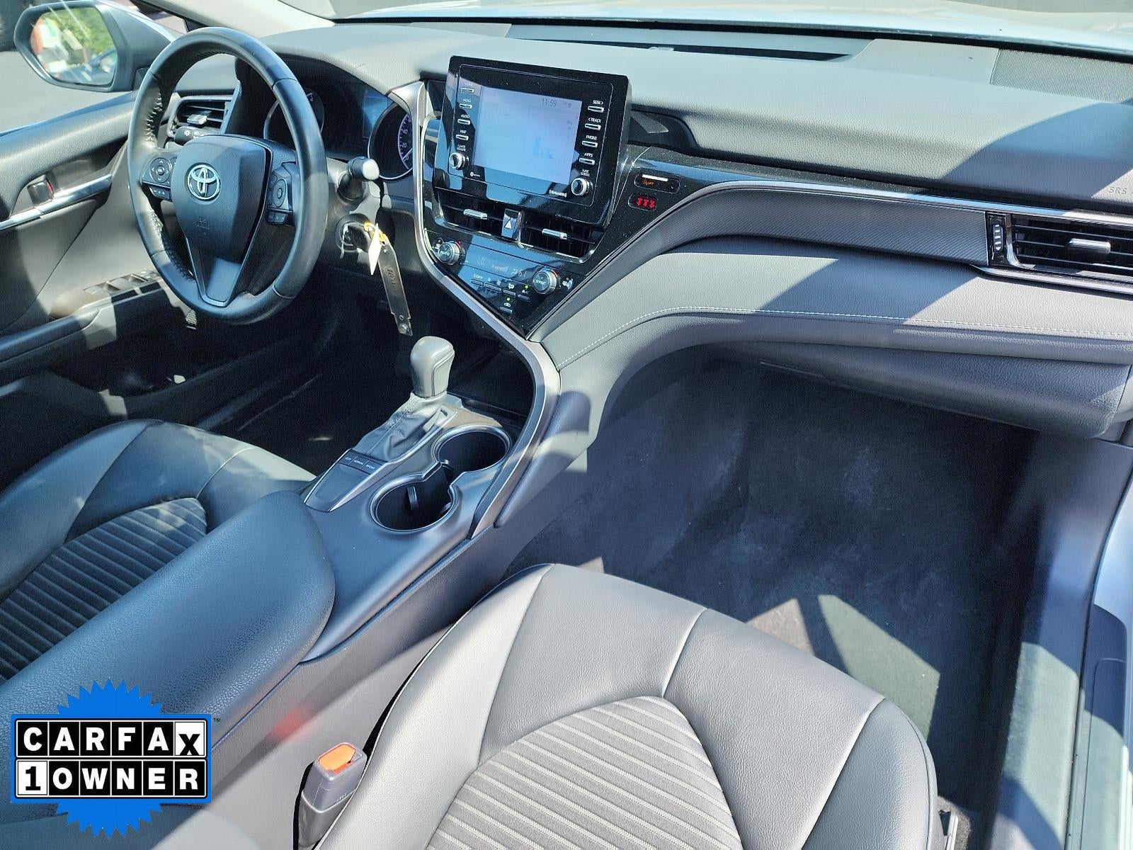 2023 Toyota Camry SE Auto (SE)