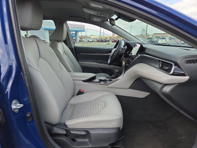 2024 Toyota Camry SE Auto (SE)
