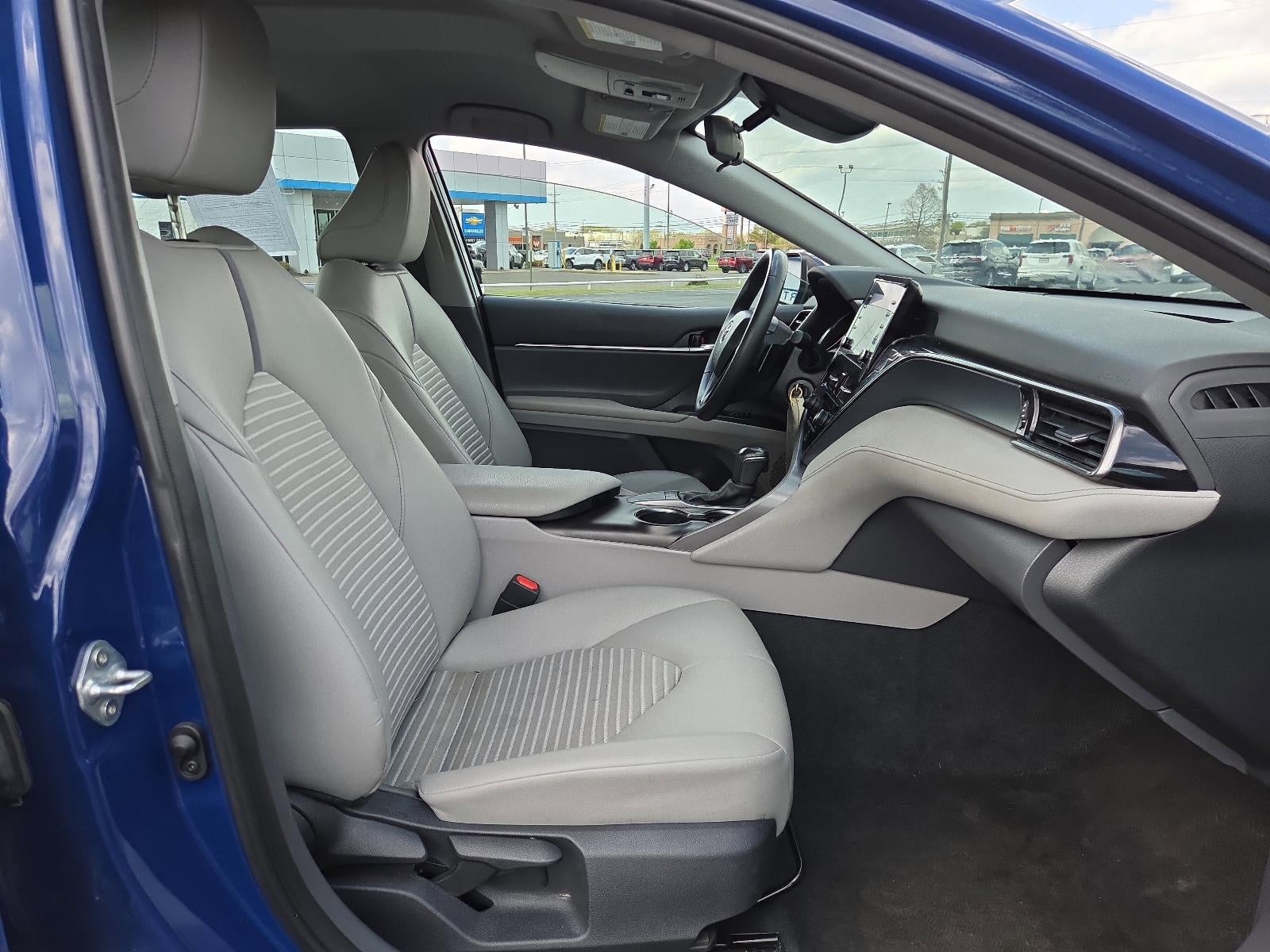 2024 Toyota Camry SE Auto (SE)