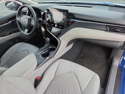 2024 Toyota Camry SE Auto (SE)