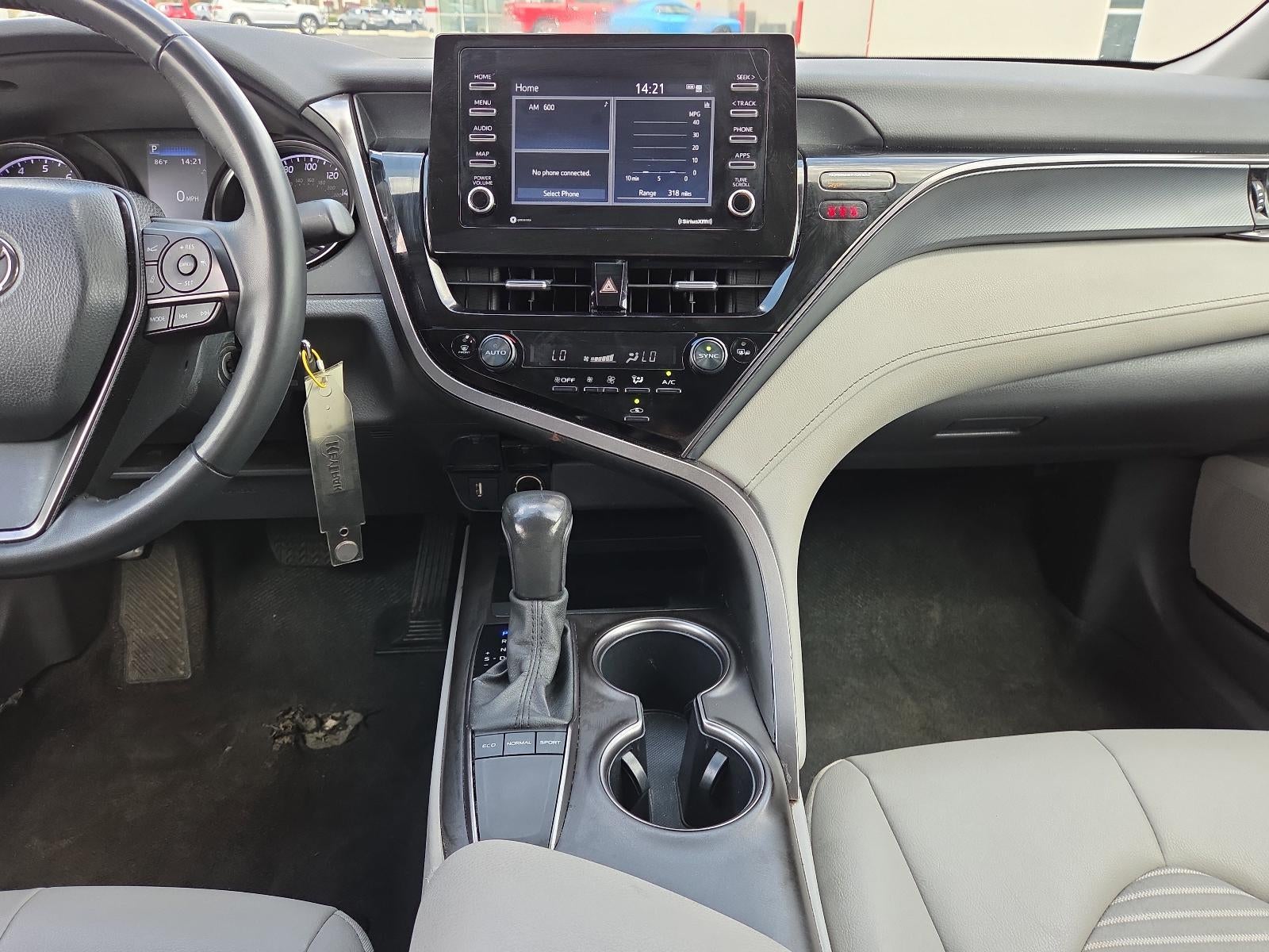 2024 Toyota Camry SE Auto (SE)