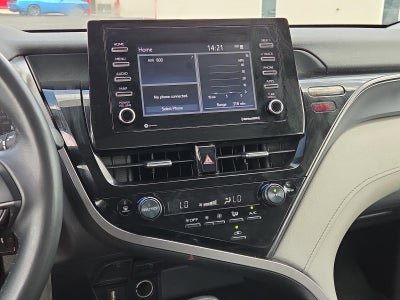 2024 Toyota Camry SE Auto (SE)