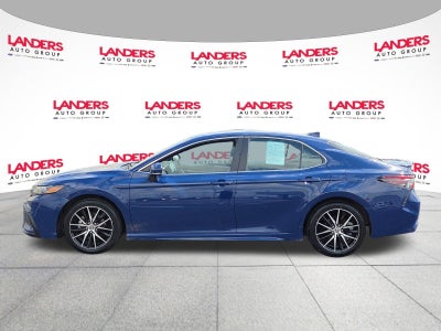 2024 Toyota Camry SE Auto (SE)