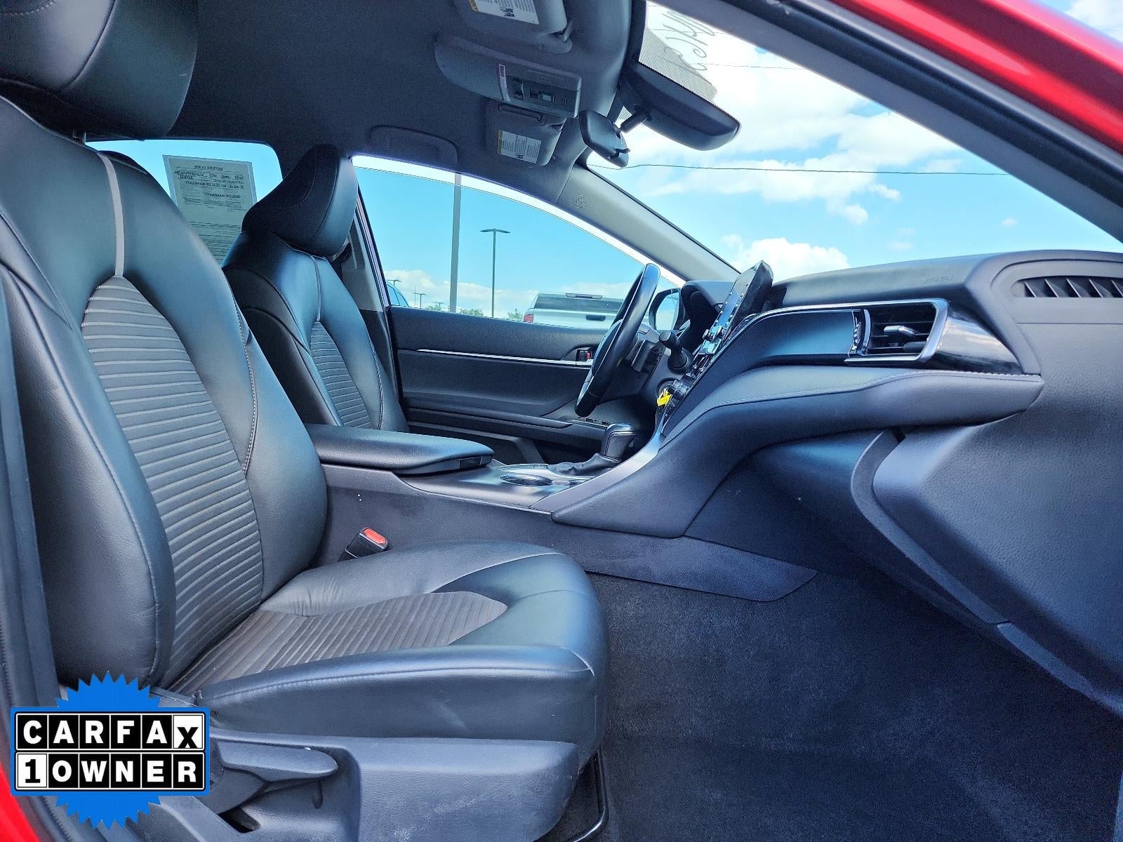 2023 Toyota Camry SE Auto (SE)