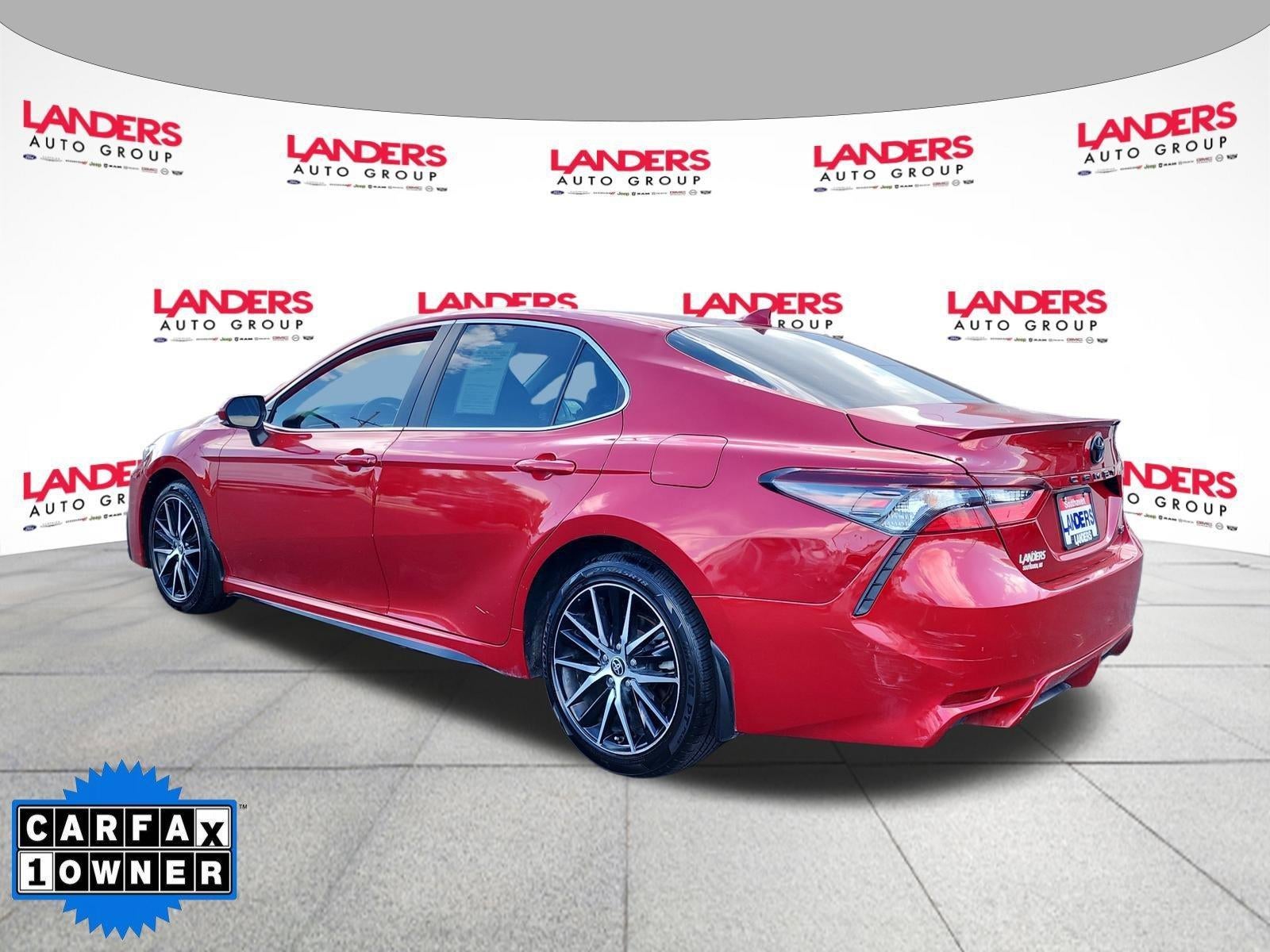 2023 Toyota Camry SE Auto (SE)