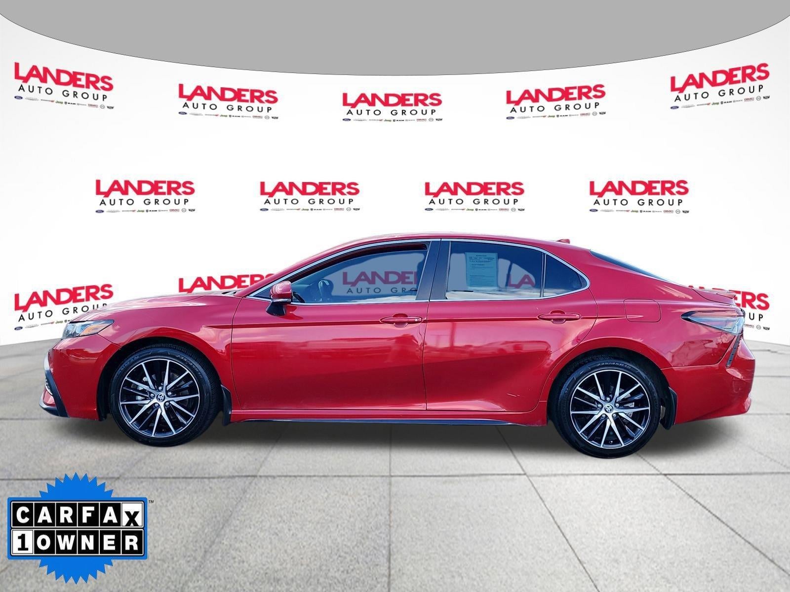 2023 Toyota Camry SE Auto (SE)