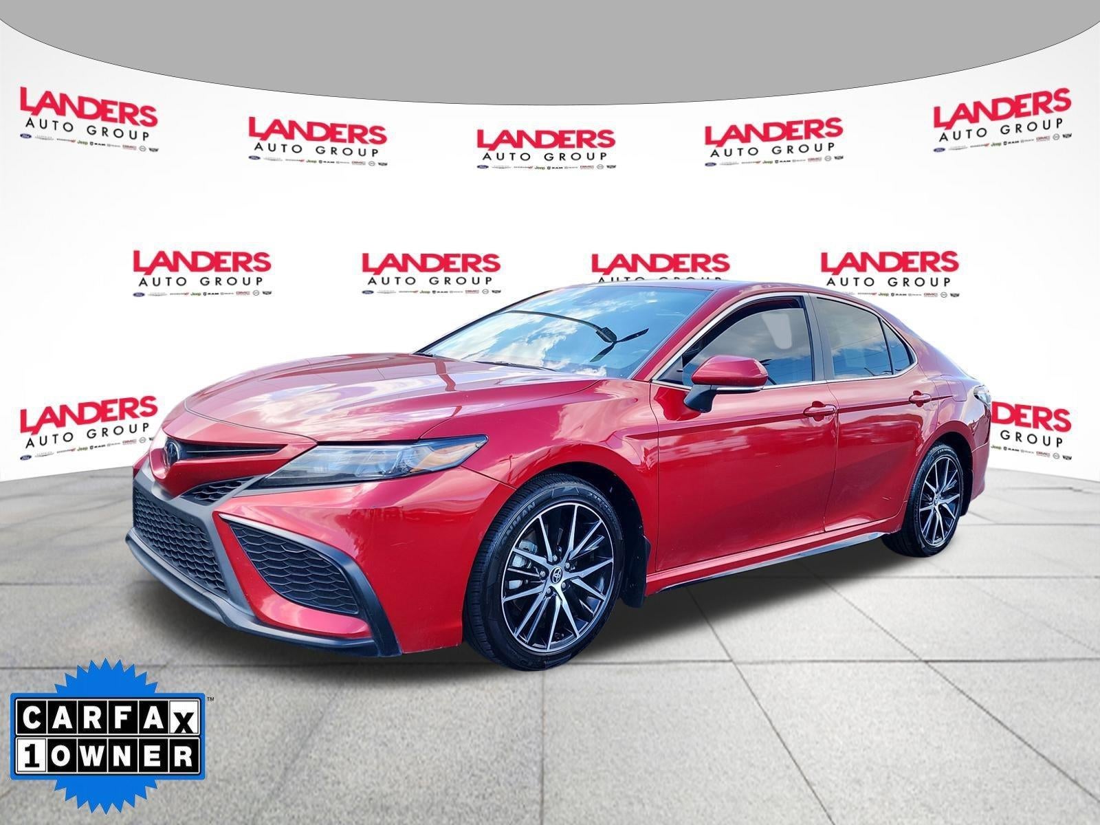 2023 Toyota Camry SE Auto (SE)