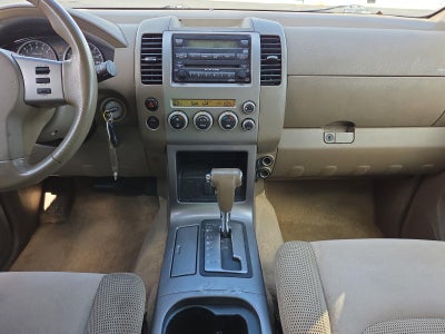 2006 Nissan Pathfinder SE 2WD