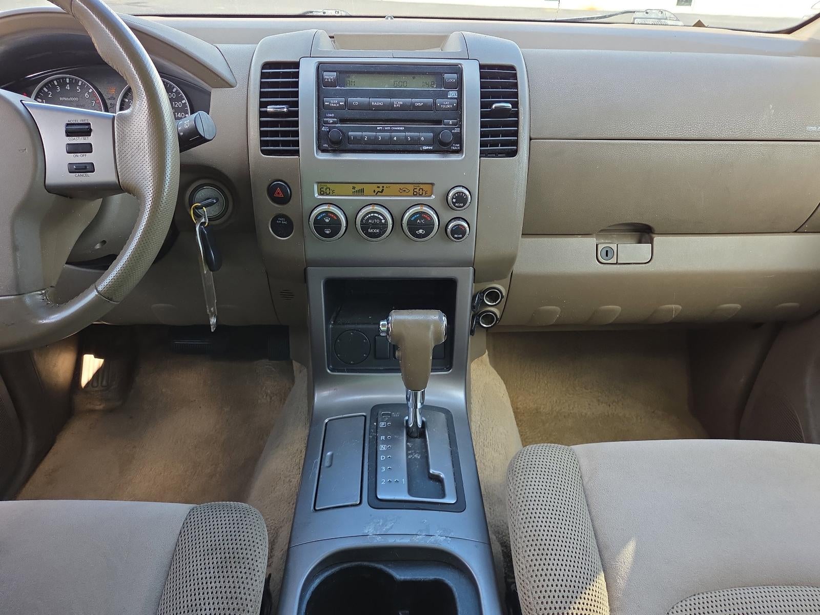 2006 Nissan Pathfinder SE 2WD