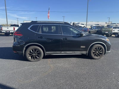 2017 Nissan Rogue FWD SV