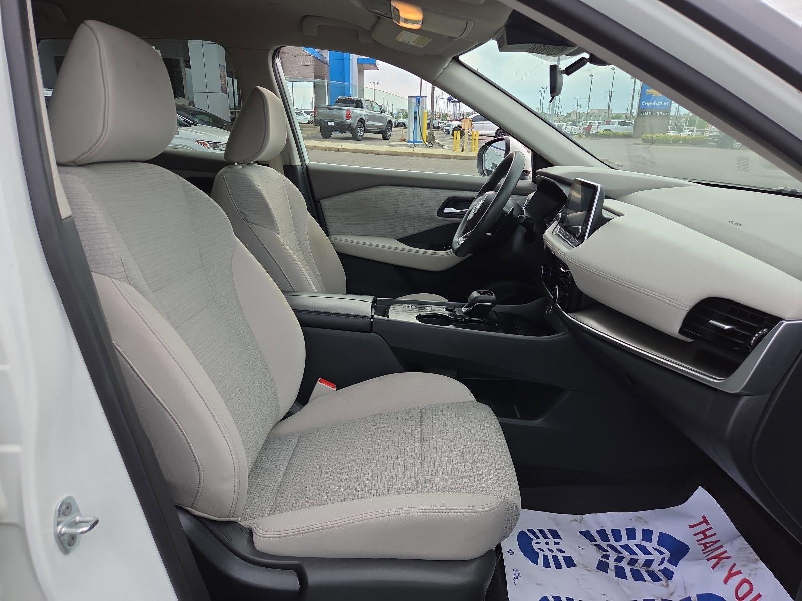 2023 Nissan Rogue FWD SV *Ltd Avail*