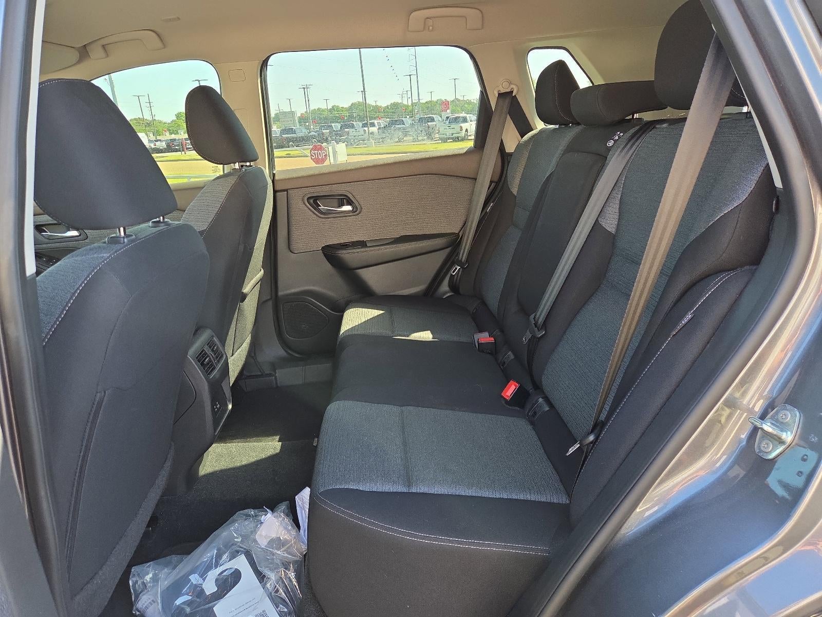 2023 Nissan Rogue FWD SV