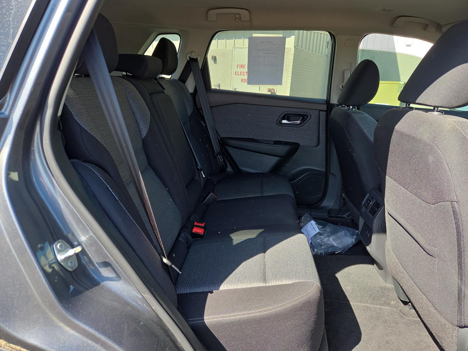 2023 Nissan Rogue FWD SV