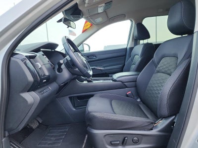 2023 Nissan Pathfinder SV 2WD