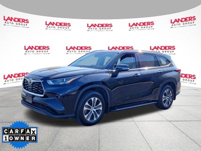 2022 Toyota Highlander XLE AWD (Natl)