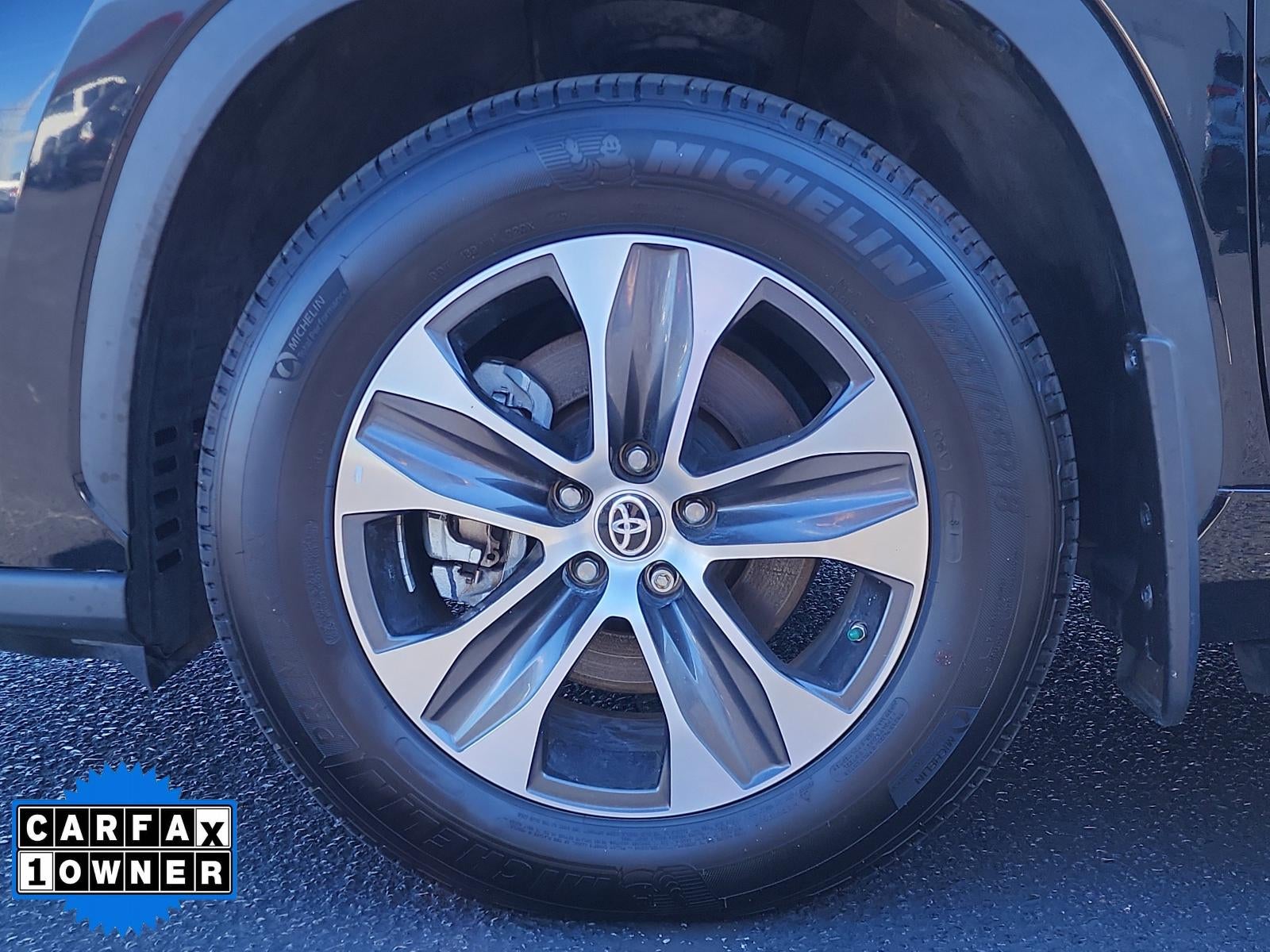 2022 Toyota Highlander XLE AWD (Natl)