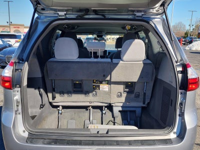 2018 Toyota Sienna LE FWD 8-Passenger (Natl)