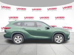 2023 Toyota Highlander Hybrid LE FWD (Natl)