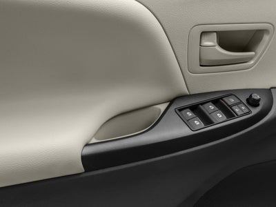 2016 Toyota Sienna 5dr 7-Pass Van L FWD (Natl)